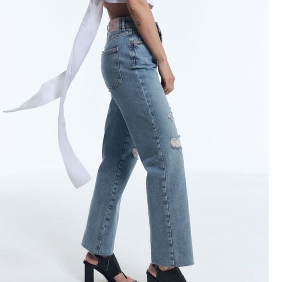 NWT Zara High Rise Straight Leg Jeans - Picture 8 of 12